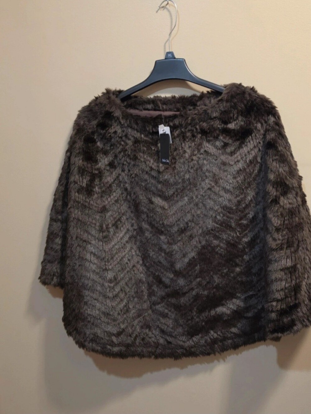 $200 Dolce Cabo Plush Faux Fur Cape in Dark Brown